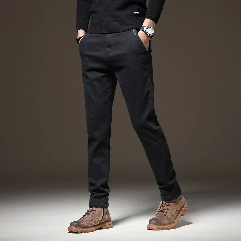 Jeans Bravon – Versatilidad, Resistencia y Estilo para el Hombre Moderno