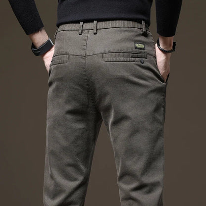 Jeans Bravon – Versatilidad, Resistencia y Estilo para el Hombre Moderno